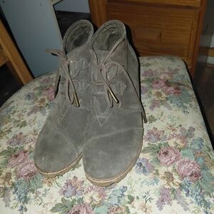 Toms Olive Suede Lace-Up Ankle Booties